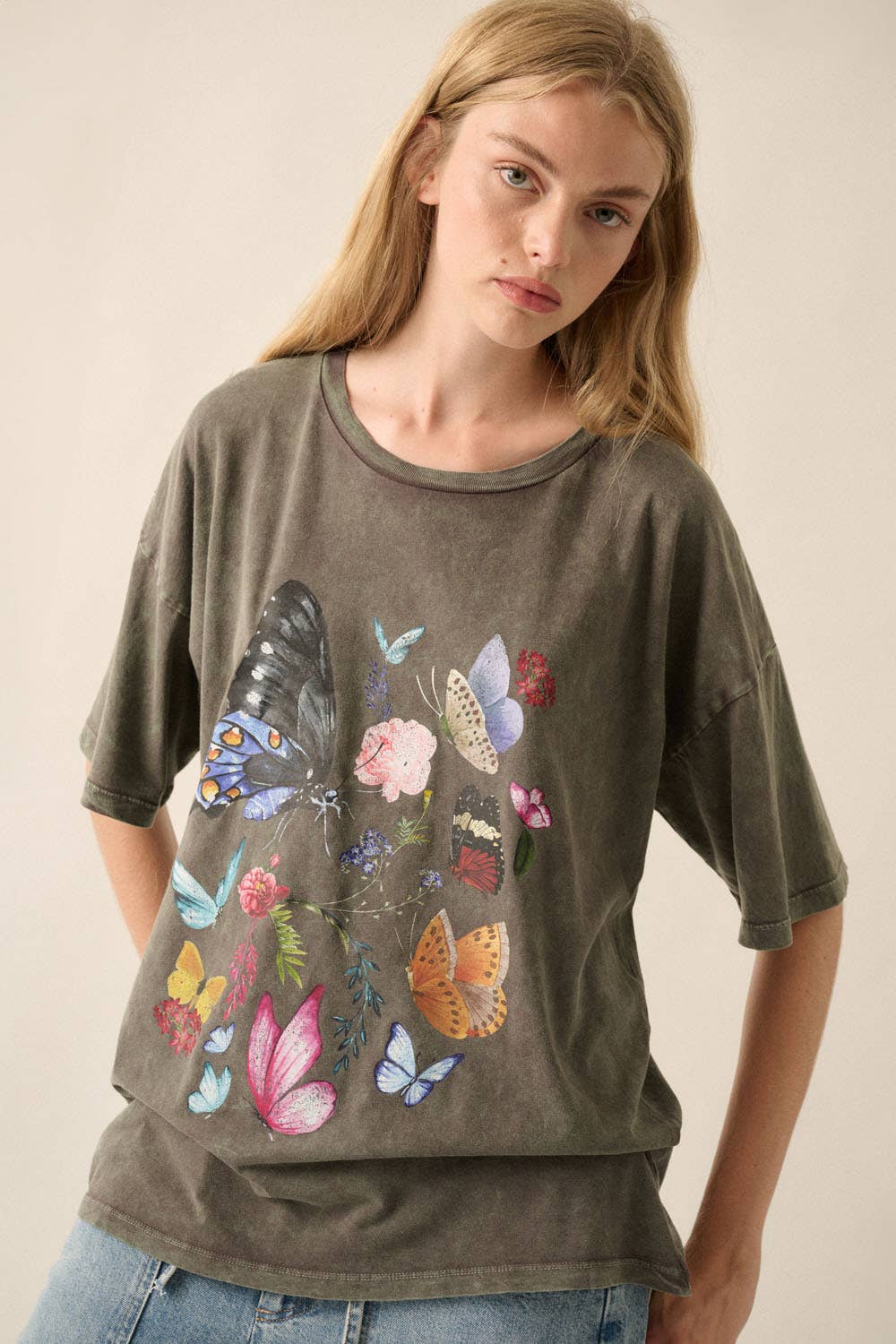 Butterfly Flower Vintage-Wash Oversize Graphic Tee