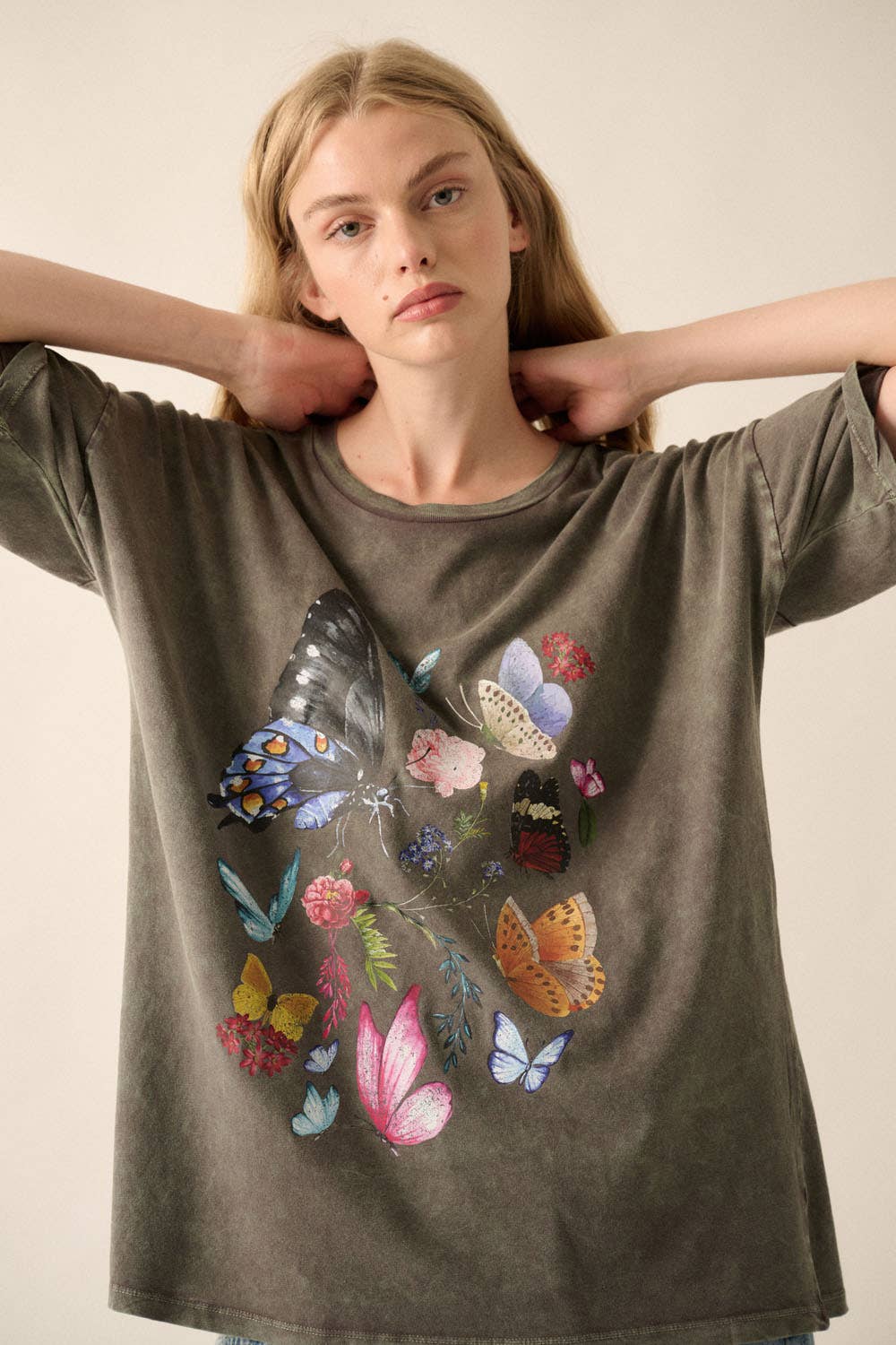 Butterfly Flower Vintage-Wash Oversize Graphic Tee